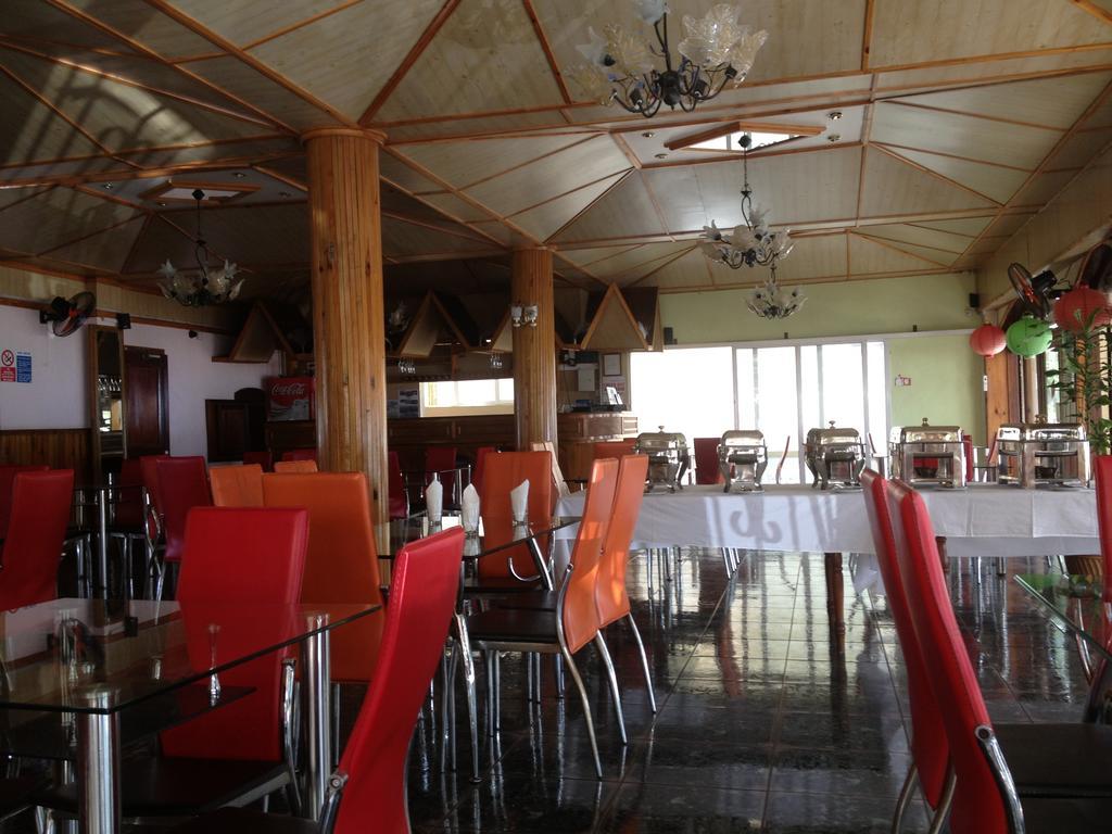 Hotel White Shell Lounge And Restaurant à Flic-en-Flacq Extérieur photo